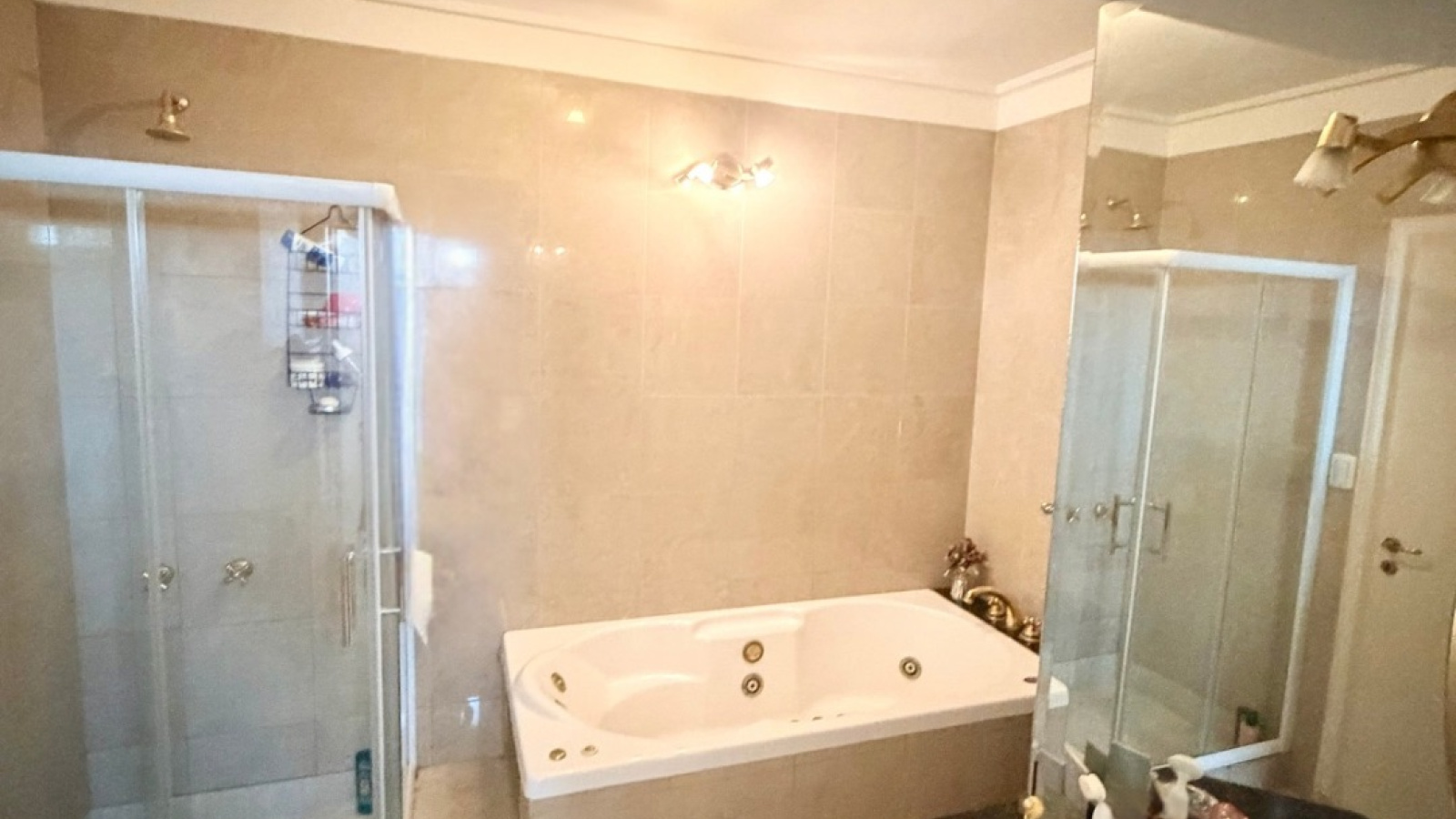 381 Alsina, BAHIA BLANCA, Buenos Aires, 8000, 3 Bedrooms Bedrooms, 4 Rooms Rooms,4 BathroomsBathrooms,Departamento,Venta,Alsina,0,1992