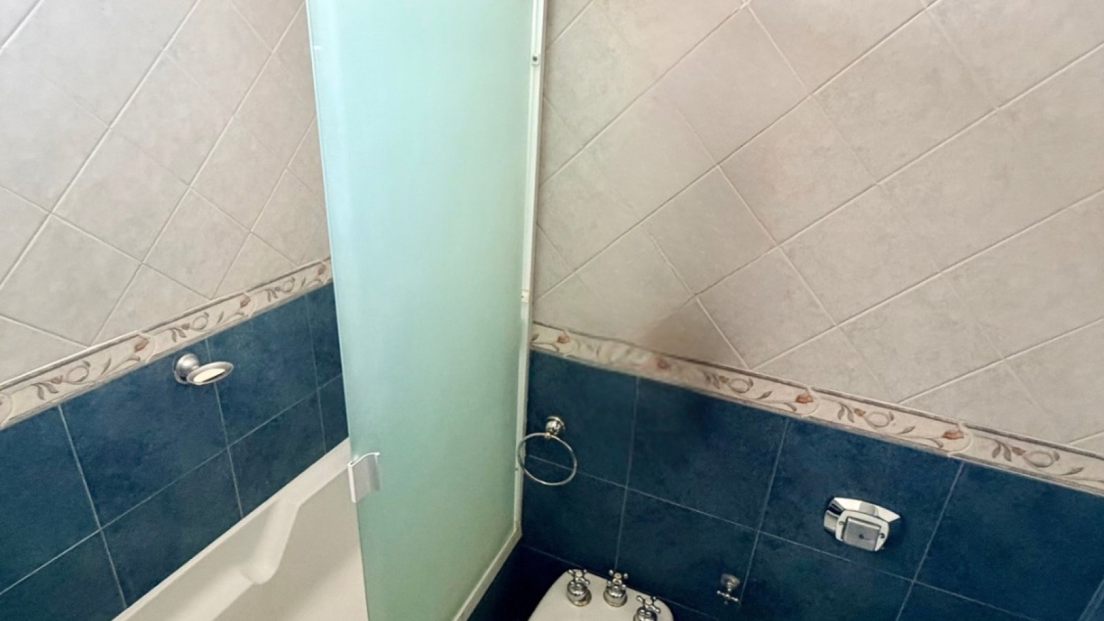 381 Alsina, BAHIA BLANCA, Buenos Aires, 8000, 3 Bedrooms Bedrooms, 4 Rooms Rooms,4 BathroomsBathrooms,Departamento,Venta,Alsina,0,1992