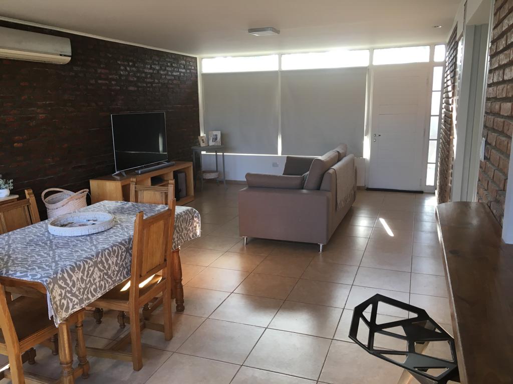 535 Laquen, Bahía Blanca, Buenos Aires, 8000, 3 Bedrooms Bedrooms, 0 ,2 BathroomsBathrooms,Casa,Alquiler,Laquen ,0,1994