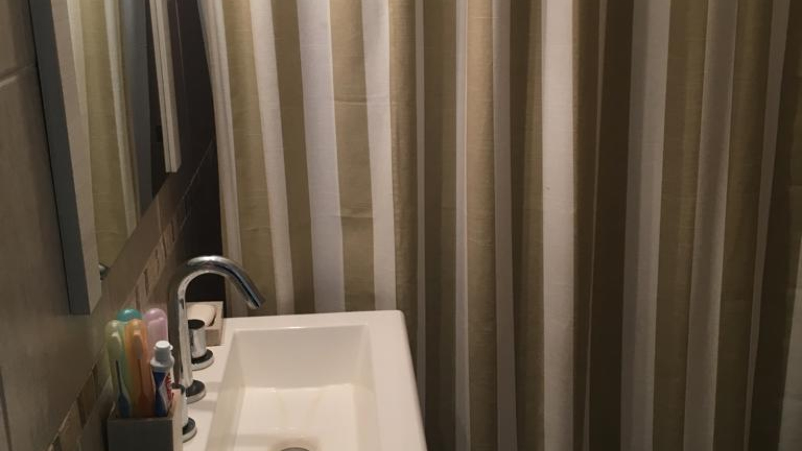 535 Laquen, Bahía Blanca, Buenos Aires, 8000, 3 Bedrooms Bedrooms, 0 ,2 BathroomsBathrooms,Casa,Alquiler,Laquen ,0,1998