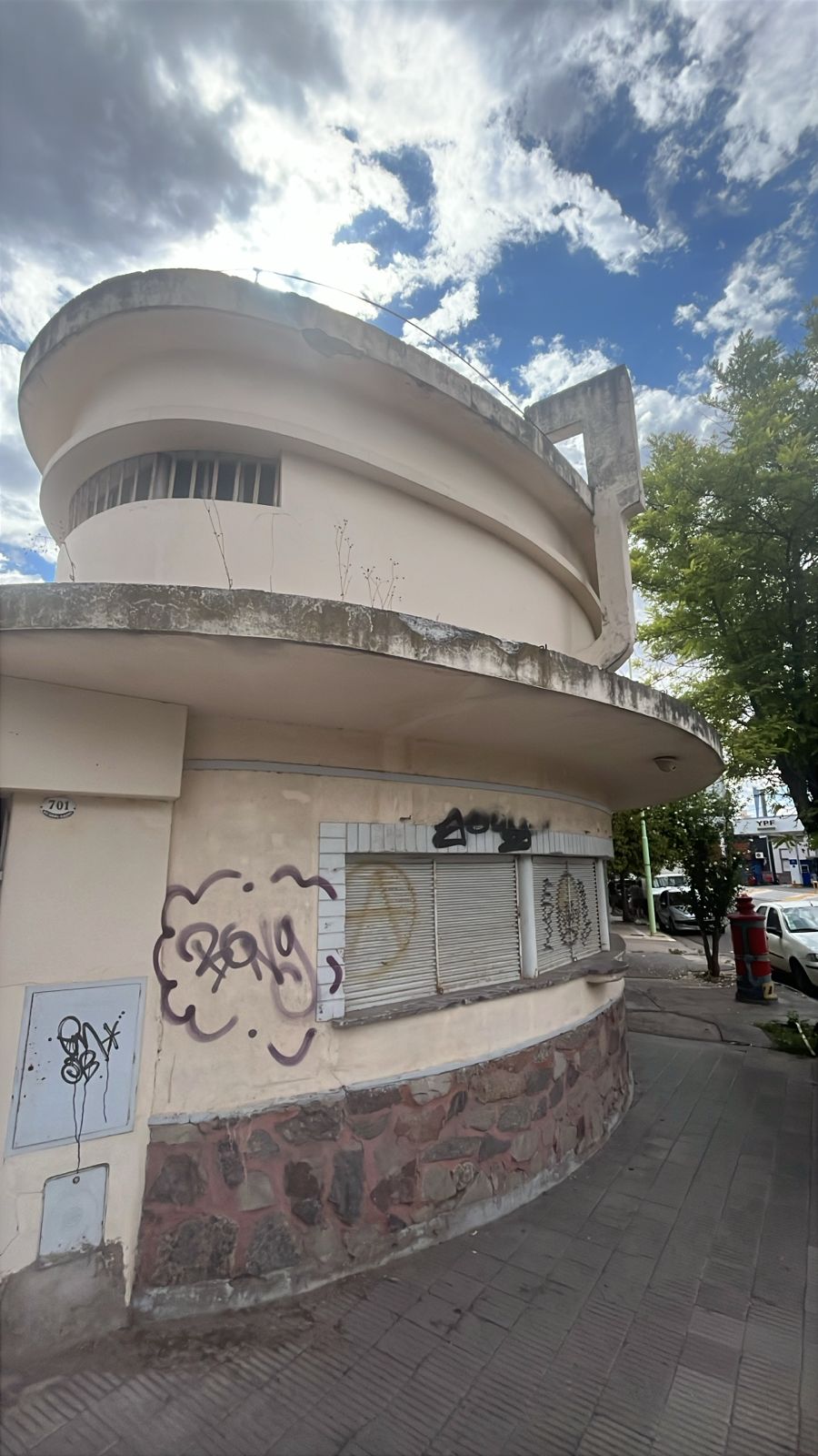 Avenida Lamadrid y Cerri, Bahía Blanca, Buenos Aires, 8000, 0 , 0 ,0,Local comercial,Alquiler,Avenida Lamadrid y Cerri,0,1999