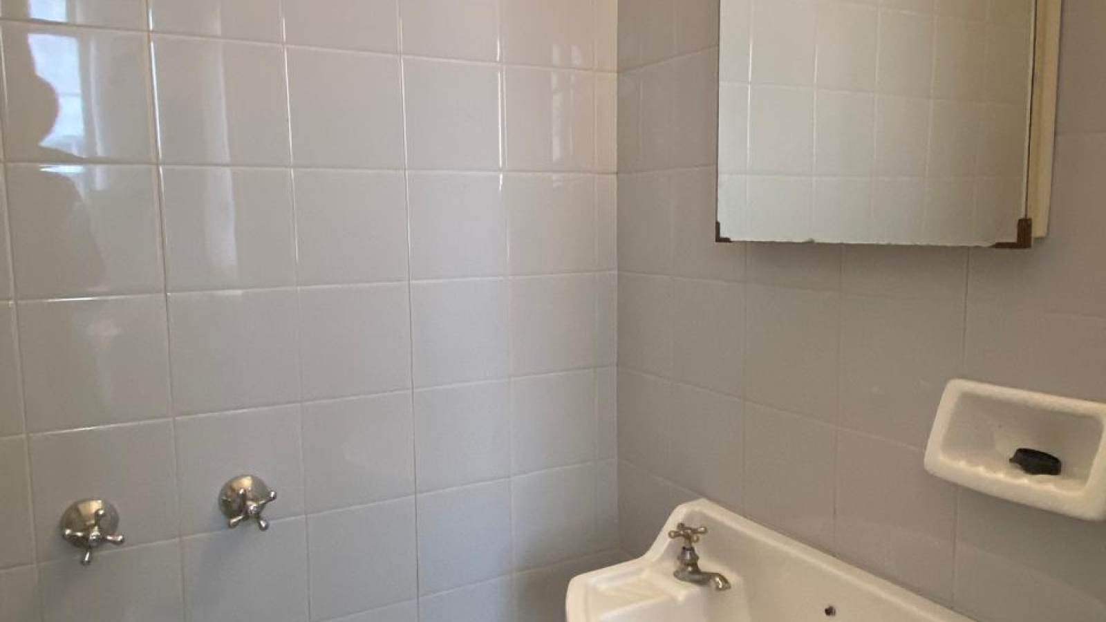 156 Fitz Roy, Bahia Blanca, Buenos Aires, 8000, 2 Bedrooms Bedrooms, 3 Rooms Rooms,2 BathroomsBathrooms,Departamento,Alquiler,Fitz Roy,11,2002