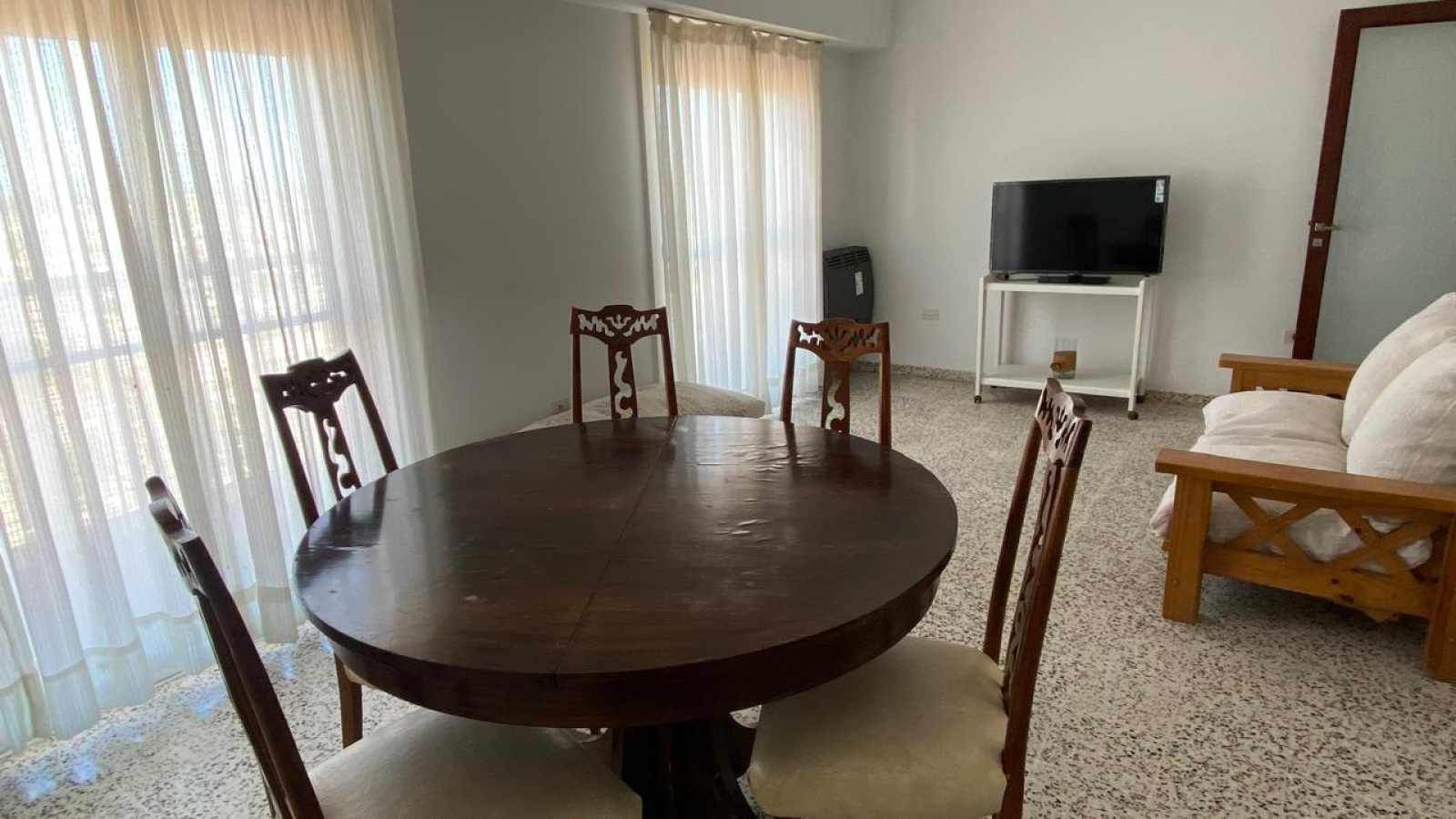 156 Fitz Roy, Bahia Blanca, Buenos Aires, 8000, 2 Bedrooms Bedrooms, 3 Rooms Rooms,2 BathroomsBathrooms,Departamento,Alquiler,Fitz Roy,11,2002