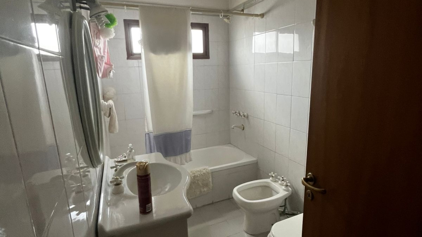 1375 19 de Mayo, Bahia Blanca, Buenos Aires, 8000, 3 Bedrooms Bedrooms, 0 ,2 BathroomsBathrooms,Casa,Venta,19 de Mayo ,0,2008