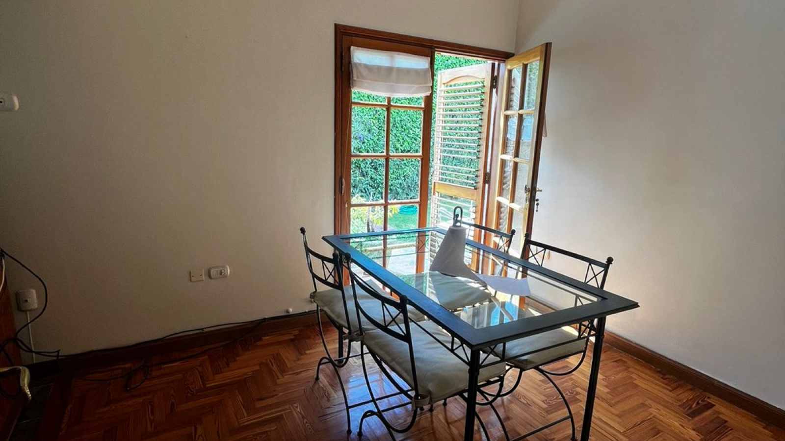 1375 19 de Mayo, Bahia Blanca, Buenos Aires, 8000, 3 Bedrooms Bedrooms, 0 ,2 BathroomsBathrooms,Casa,Venta,19 de Mayo ,0,2008