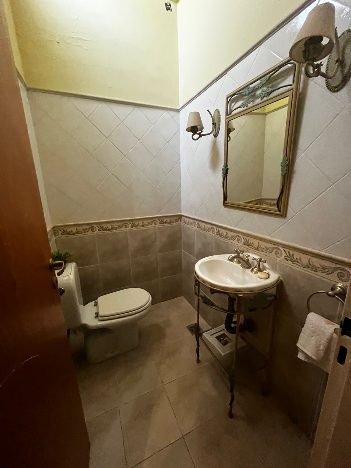 1375 19 de Mayo, Bahia Blanca, Buenos Aires, 8000, 3 Bedrooms Bedrooms, 0 ,2 BathroomsBathrooms,Casa,Venta,19 de Mayo ,0,2013 1375 19 de Mayo, Bahia Blanca, Buenos Aires, 8000, 3 Bedrooms Bedrooms, 0 ,2 BathroomsBathrooms,Casa,Venta,19 de Mayo ,0,2013