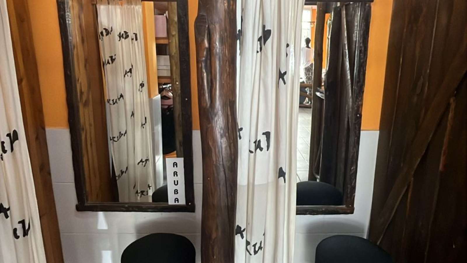 561 Zelarrayan, Bahia Blanca, Buenos Aires, 8000, 0 , 0 ,1 BathroomBathrooms,Local comercial,Venta,Zelarrayan ,0,2013