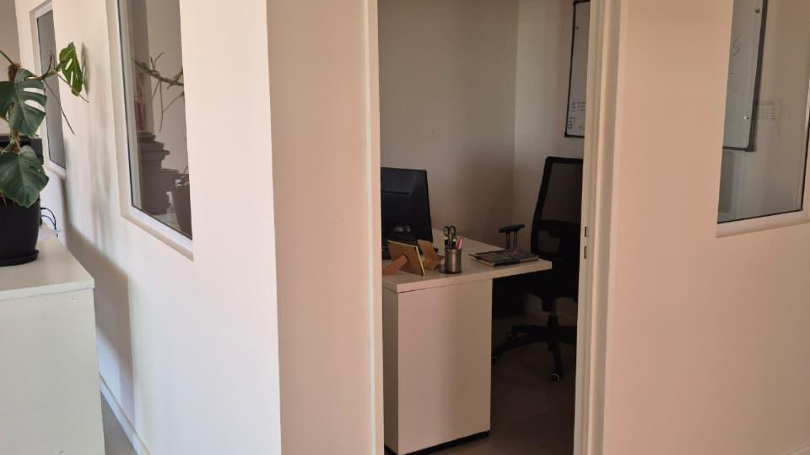 726 Estomba, Bahía Blanca, Buenos Aires, 8000, 0 , 0 ,2 BathroomsBathrooms,Oficina,Alquiler,Estomba ,10,2025