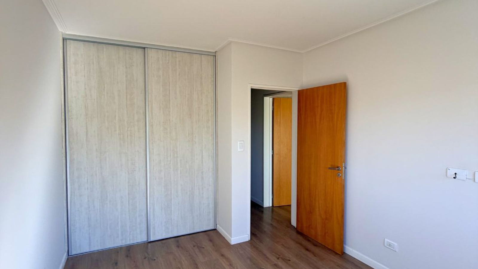30 3 de Febrero, Bahia Blanca, Buenos Aires, 8000, 2 Bedrooms Bedrooms, 3 Rooms Rooms,2 BathroomsBathrooms,Departamento,Alquiler,3 de Febrero,0,2028