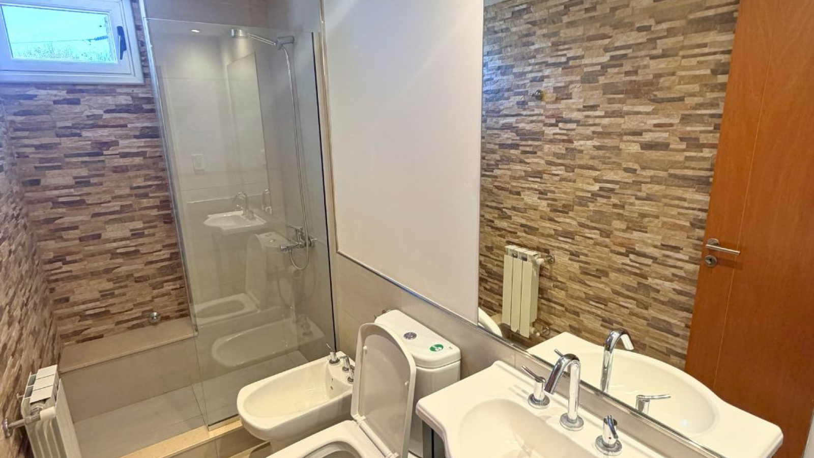 30 3 de Febrero, Bahia Blanca, Buenos Aires, 8000, 2 Bedrooms Bedrooms, 3 Rooms Rooms,2 BathroomsBathrooms,Departamento,Alquiler,3 de Febrero,0,2028