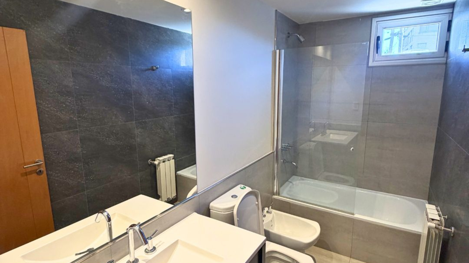 30 3 de Febrero, Bahia Blanca, Buenos Aires, 8000, 2 Bedrooms Bedrooms, 3 Rooms Rooms,2 BathroomsBathrooms,Departamento,Alquiler,3 de Febrero,0,2028