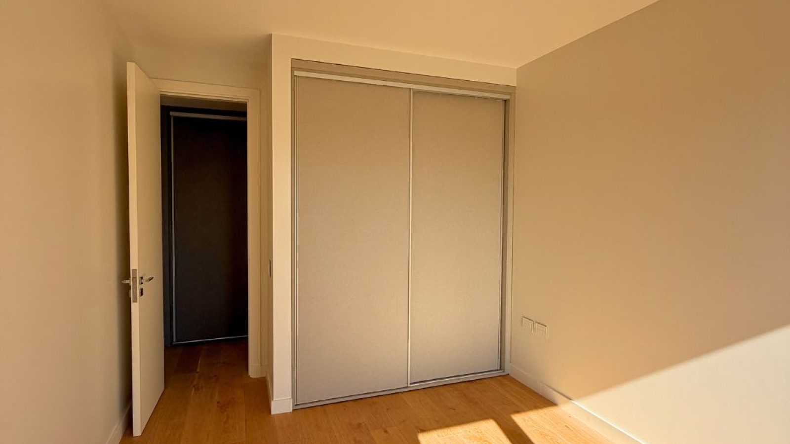 176 Yrigoyen, Bahía Blanca, Buenos Aires, 8000, 3 Bedrooms Bedrooms, 5 Rooms Rooms,4 BathroomsBathrooms,Departamento,Alquiler,Yrigoyen ,0,2042