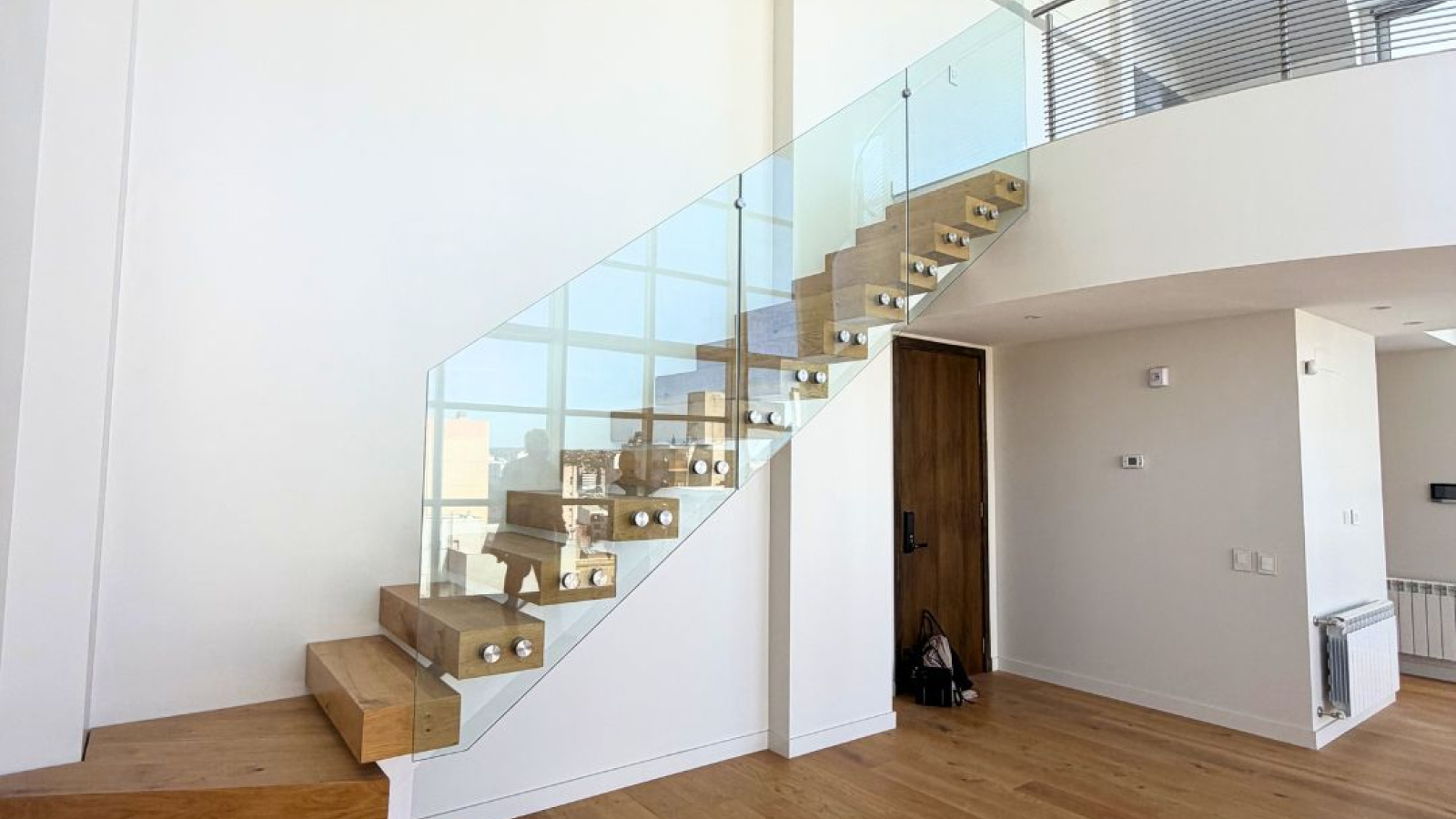 176 Yrigoyen, Bahía Blanca, Buenos Aires, 8000, 3 Bedrooms Bedrooms, 5 Rooms Rooms,4 BathroomsBathrooms,Departamento,Alquiler,Yrigoyen ,0,2042