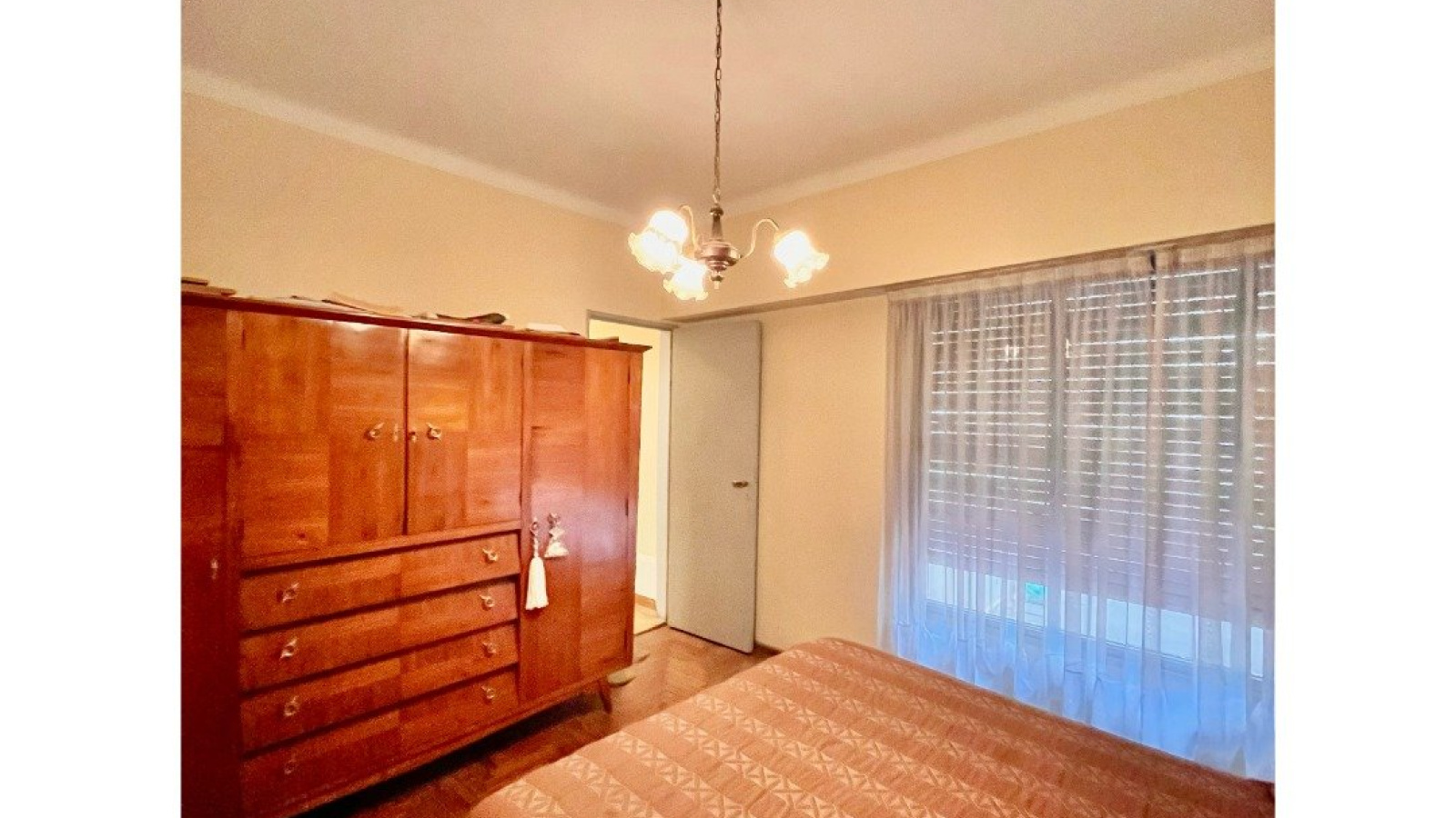 556 Darregueira, Bahía Blanca, Buenos Aires, 8000, 3 Bedrooms Bedrooms, 0 ,1 BathroomBathrooms,Casa,Venta,Darregueira ,0,1100