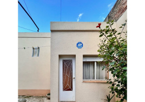 556 Darregueira, Bahía Blanca, Buenos Aires, 8000, 3 Bedrooms Bedrooms, ,1 BathroomBathrooms,Casa,Venta,Darregueira ,1100