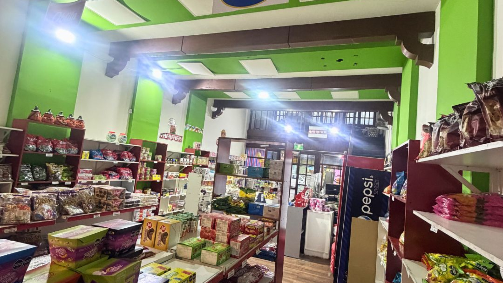 147 Chiclana, Bahía Blanca, Buenos Aires, 8000, 0 , 0 ,0,Local comercial,Alquiler,Chiclana,0,2051