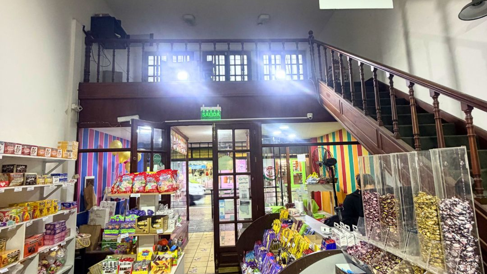 147 Chiclana, Bahía Blanca, Buenos Aires, 8000, 0 , 0 ,0,Local comercial,Alquiler,Chiclana,0,2051