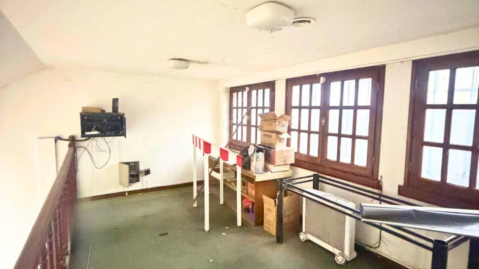 147 Chiclana, Bahía Blanca, Buenos Aires, 8000, 0 , 0 ,0,Local comercial,Alquiler,Chiclana,0,2051