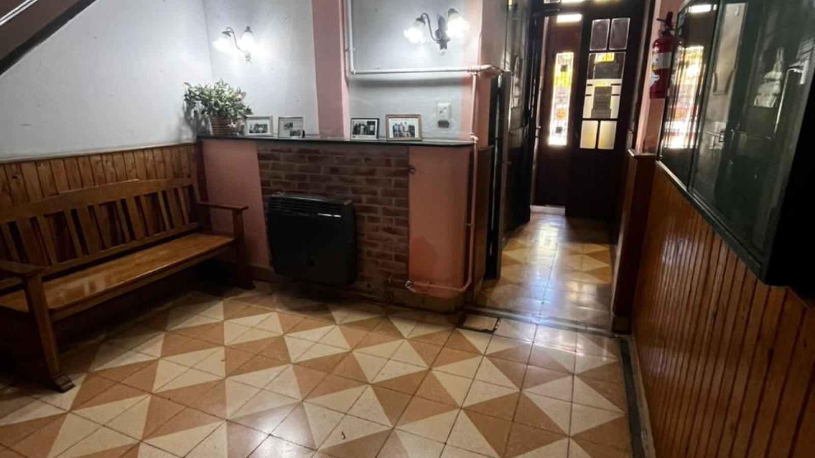 400 Lamadrid, bahia blanca, Buenos Aires, 1 Bedroom Bedrooms, 2 Rooms Rooms,2 BathroomsBathrooms,Casa,Venta,Lamadrid ,0,2053