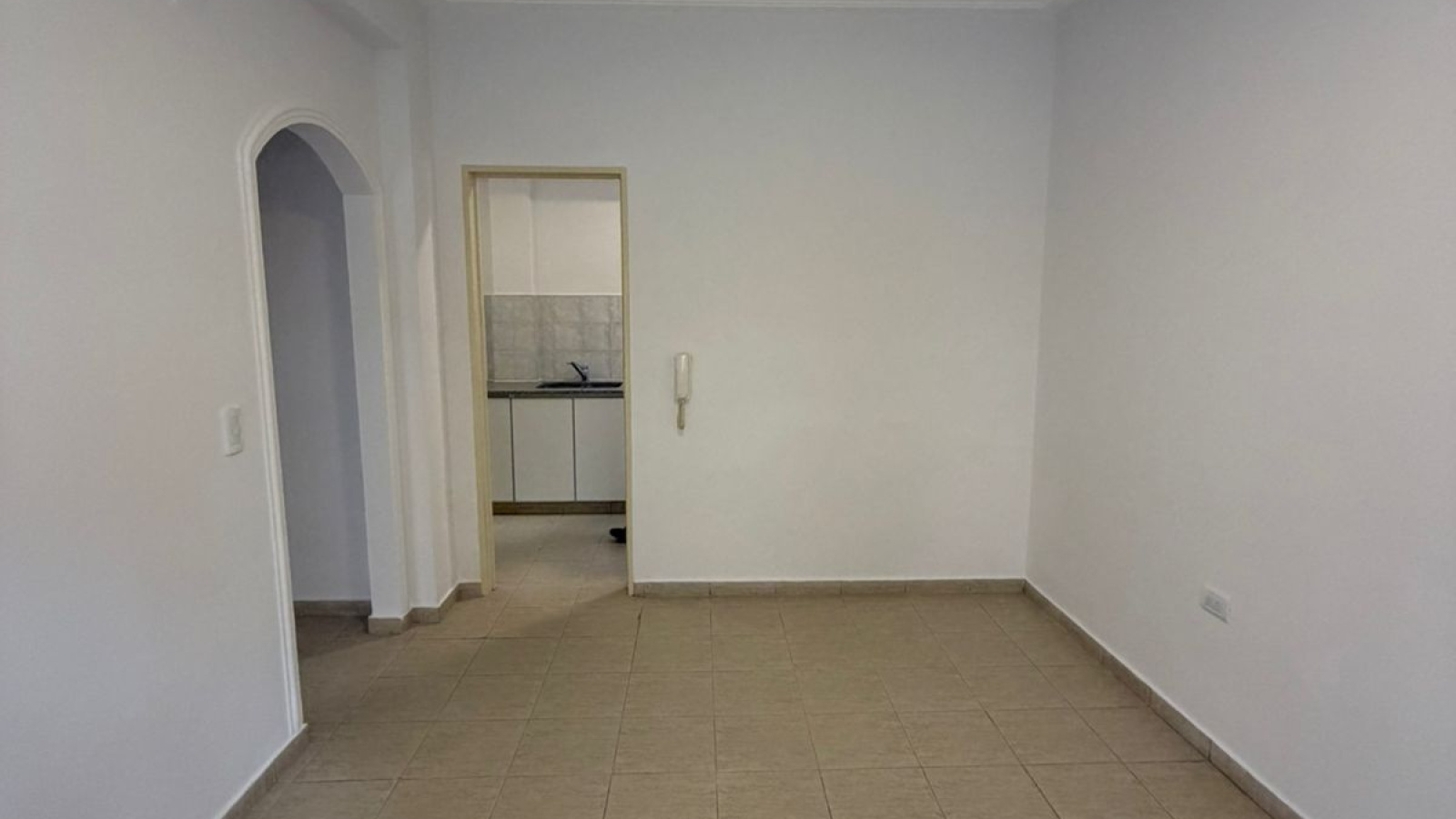 529 Primera Junta, Bahía Blanca, Buenos Aires, 8000, 1 Bedroom Bedrooms, 2 Rooms Rooms,1 BathroomBathrooms,Departamento,Alquiler,Primera Junta,0,2063