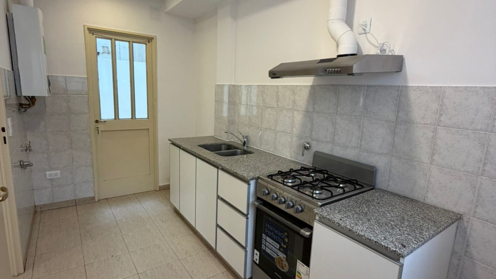 529 Primera Junta, Bahía Blanca, Buenos Aires, 8000, 1 Bedroom Bedrooms, 2 Rooms Rooms,1 BathroomBathrooms,Departamento,Alquiler,Primera Junta,0,2063