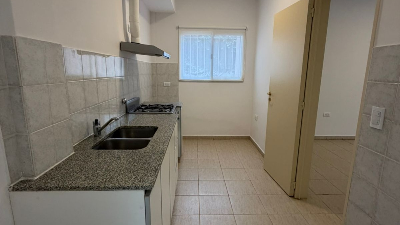 529 Primera Junta, Bahía Blanca, Buenos Aires, 8000, 1 Bedroom Bedrooms, 2 Rooms Rooms,1 BathroomBathrooms,Departamento,Alquiler,Primera Junta,0,2063