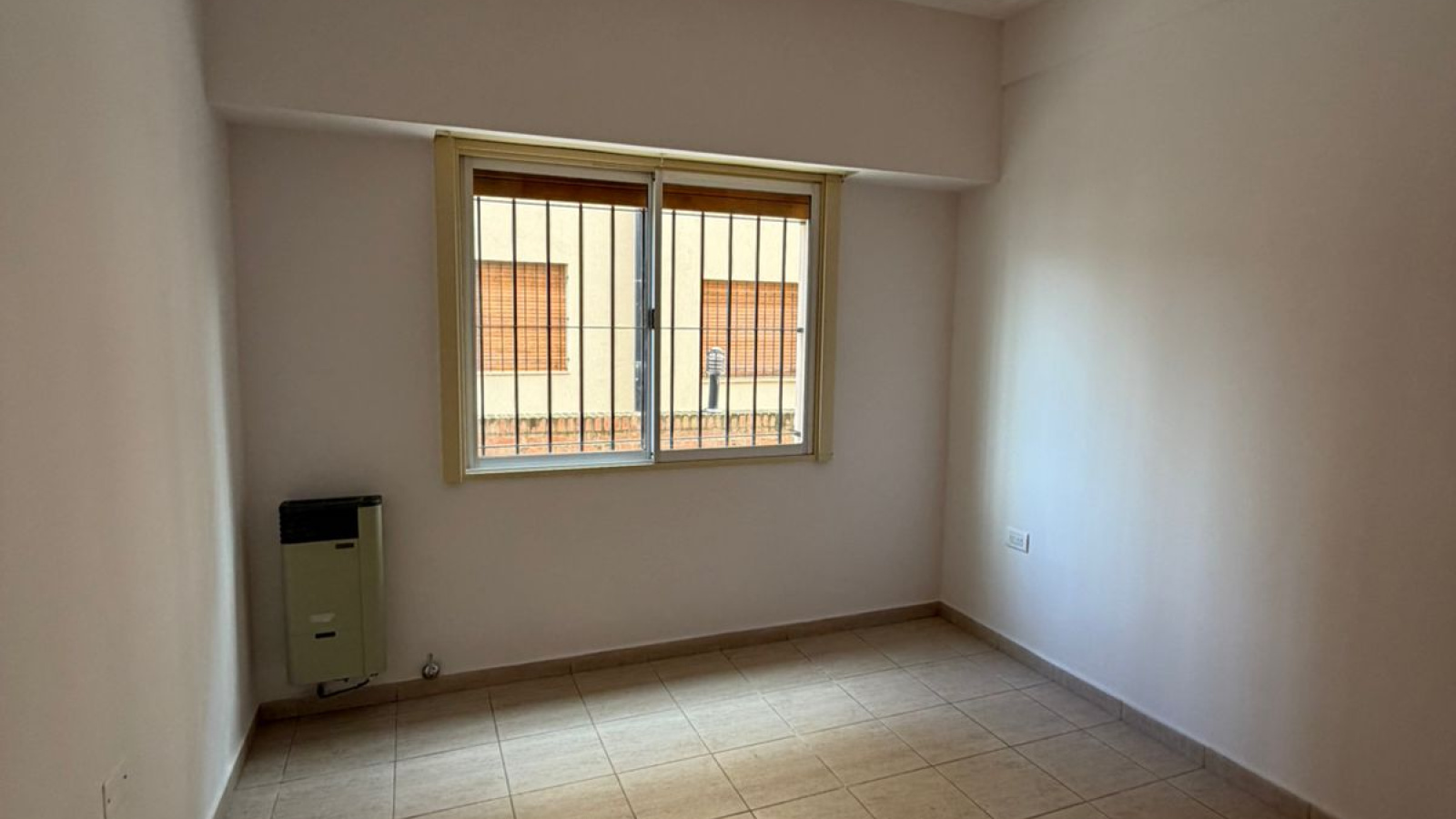 529 Primera Junta, Bahía Blanca, Buenos Aires, 8000, 1 Bedroom Bedrooms, 2 Rooms Rooms,1 BathroomBathrooms,Departamento,Alquiler,Primera Junta,0,2063