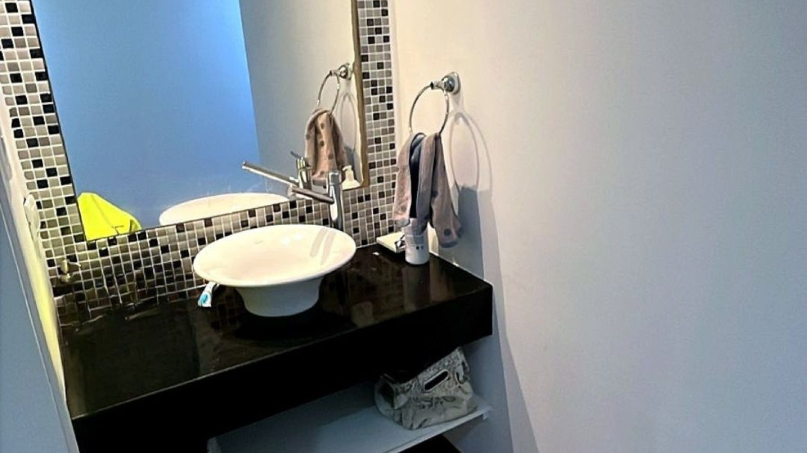 600 Av. Costanera, monte hermoso, Buenos Aires, 3 Bedrooms Bedrooms, 4 Rooms Rooms,2 BathroomsBathrooms,Departamento,Venta,Av. Costanera ,0,2070