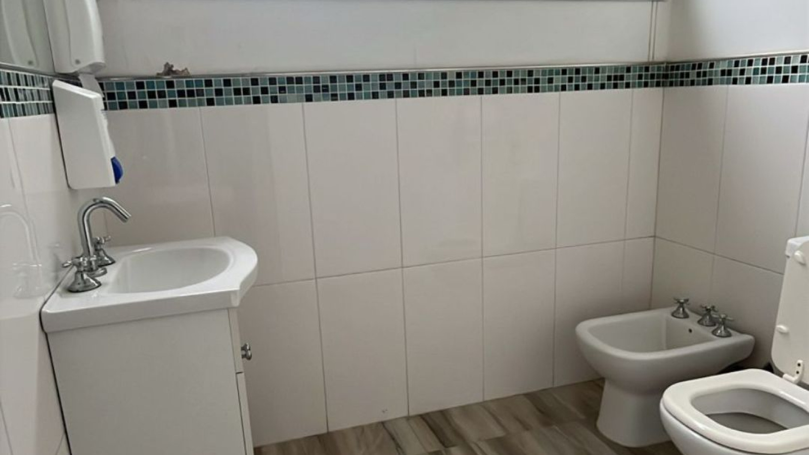 600 Av. Costanera, monte hermoso, Buenos Aires, 3 Bedrooms Bedrooms, 4 Rooms Rooms,2 BathroomsBathrooms,Departamento,Venta,Av. Costanera ,0,2070
