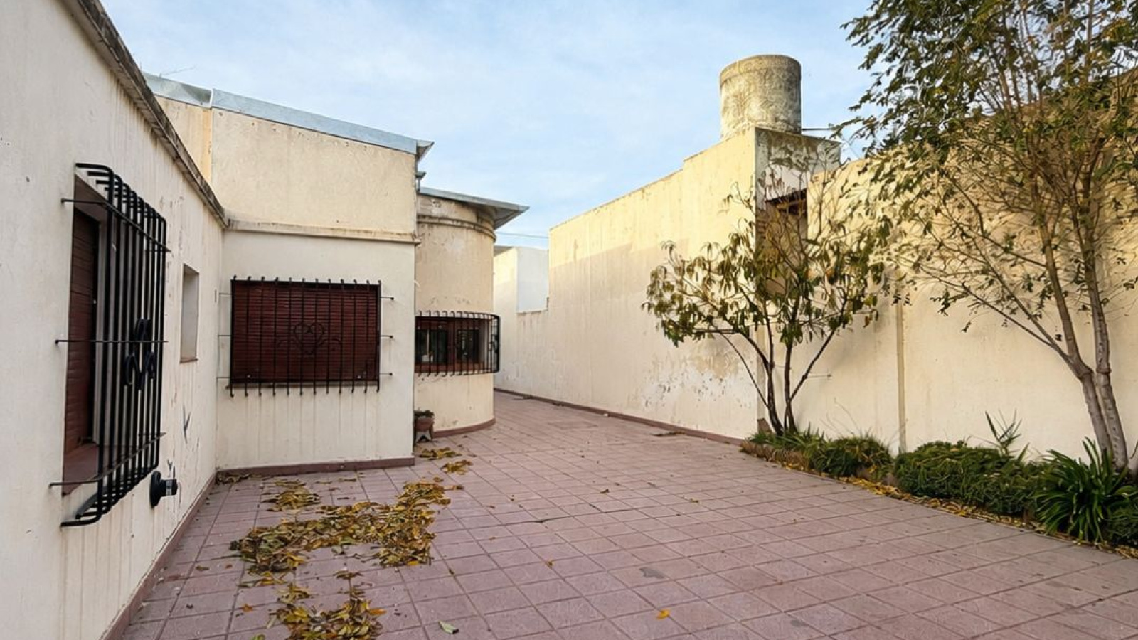 960 Nicaragua, bahia blanca, Buenos Aires, 3 Bedrooms Bedrooms, 5 Rooms Rooms,2 BathroomsBathrooms,Casa,Venta,Nicaragua,0,2078