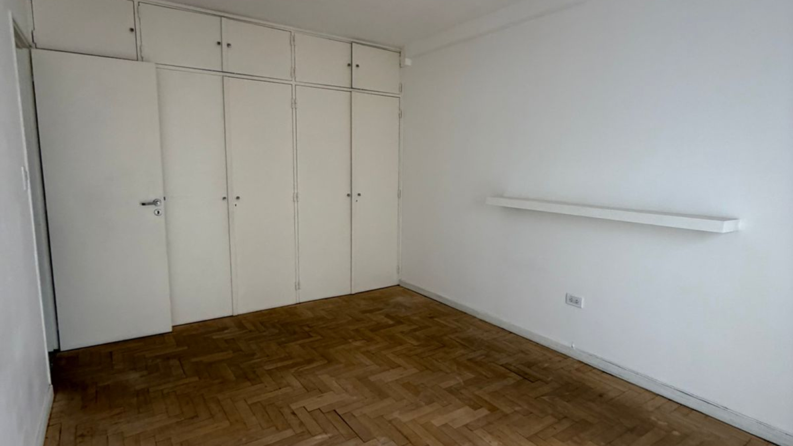 252 Hipolito Yrigoyen, Bahía Blanca, Buenos Aires, 8000, 3 Bedrooms Bedrooms, 0 ,1 BathroomBathrooms,Departamento,Venta,Hipolito Yrigoyen,3,2085