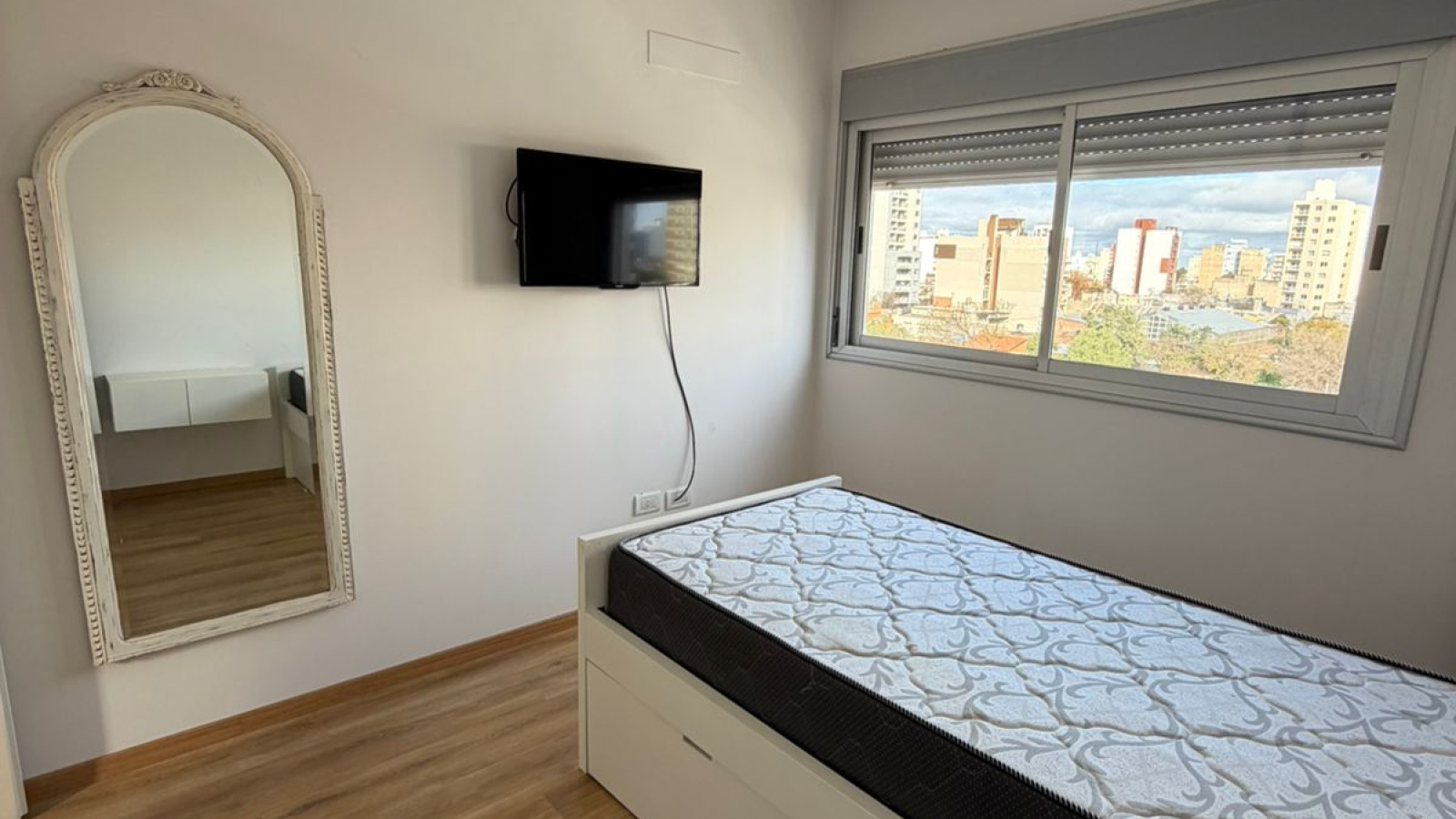 478 Estomba, Bahía Blanca, Buenos Aires, 8000, 0 , 0 ,0,Departamento,Alquiler,Estomba,4,2106