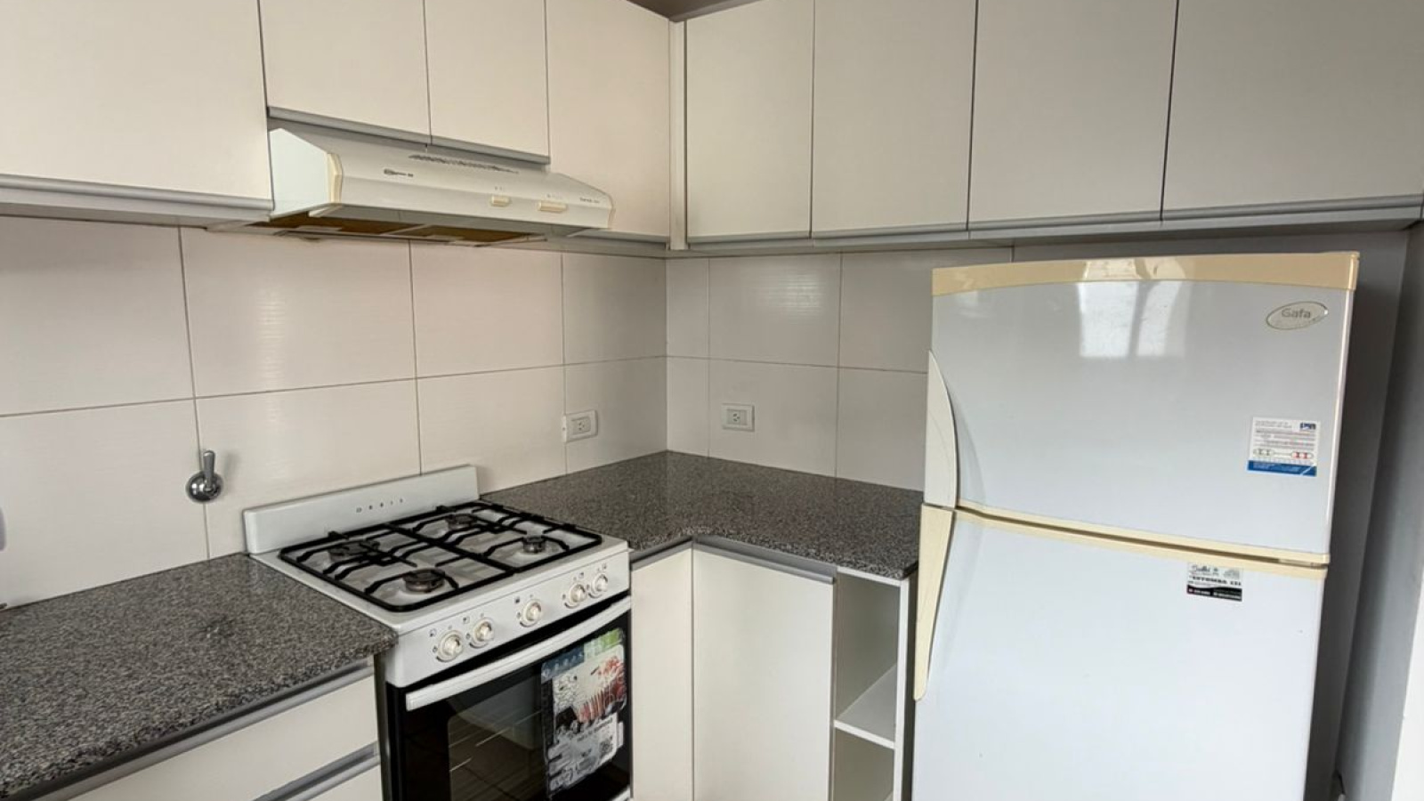 478 Estomba, Bahía Blanca, Buenos Aires, 8000, 0 , 0 ,0,Departamento,Alquiler,Estomba,4,2106