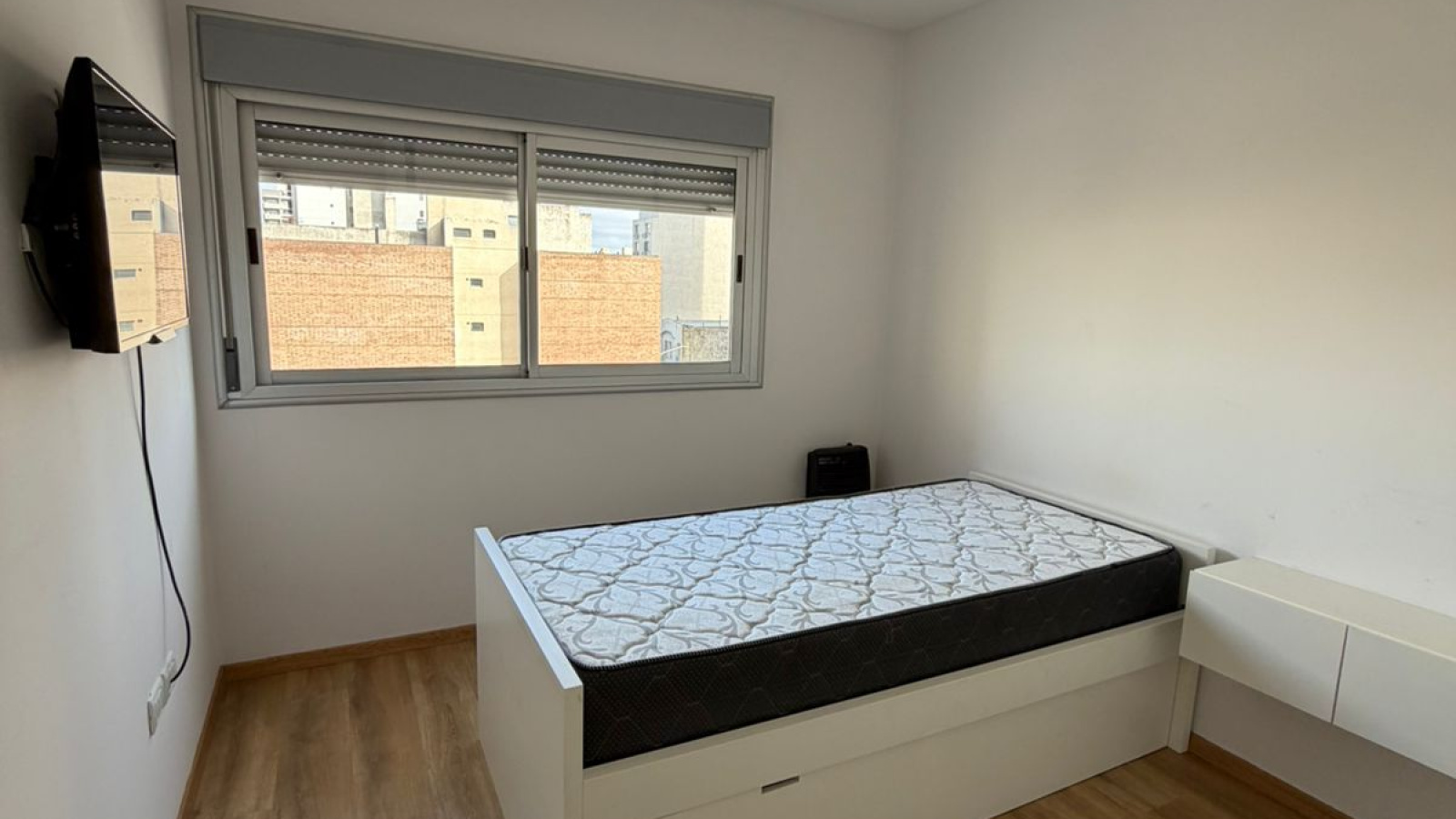 478 Estomba, Bahía Blanca, Buenos Aires, 8000, 0 , 0 ,0,Departamento,Alquiler,Estomba,4,2106