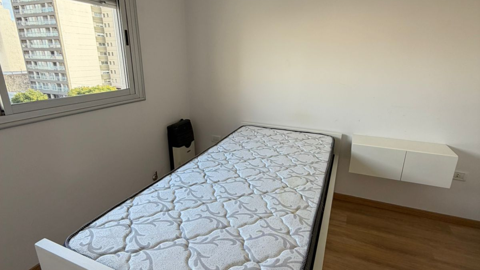 478 Estomba, Bahía Blanca, Buenos Aires, 8000, 0 , 0 ,0,Departamento,Alquiler,Estomba,4,2106