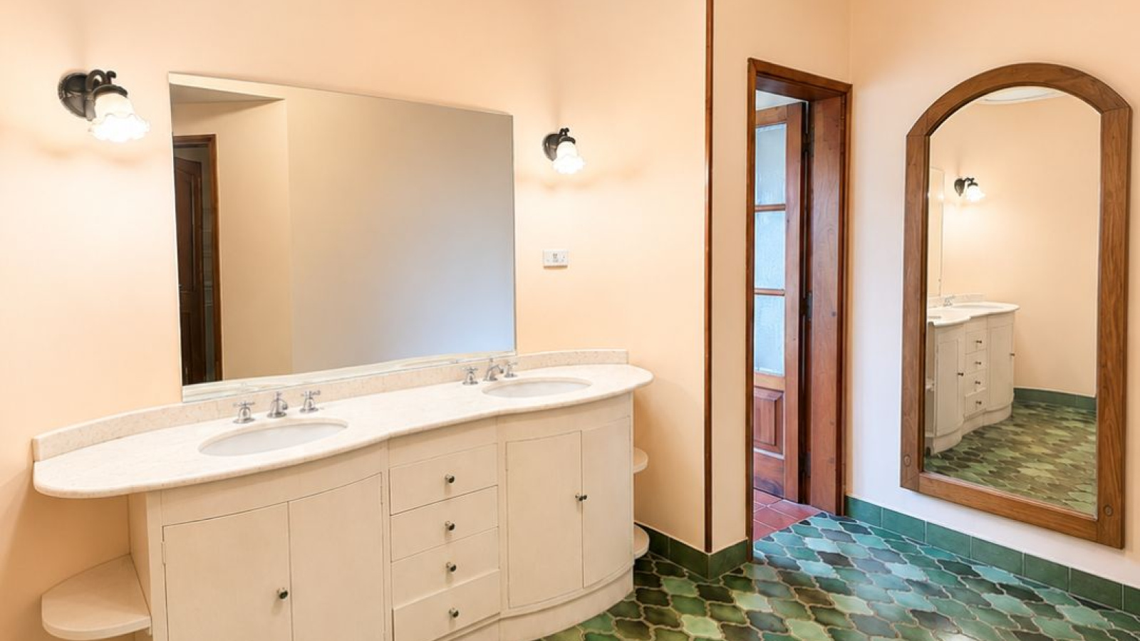 300 Las acacias, bahia blanca, Buenos Aires, 3 Bedrooms Bedrooms, 4 Rooms Rooms,3 BathroomsBathrooms,Casa,Venta,Las acacias,0,2112