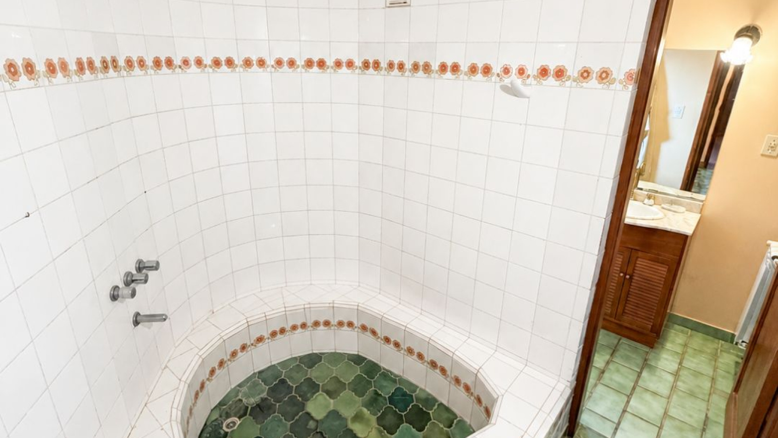 300 Las acacias, bahia blanca, Buenos Aires, 3 Bedrooms Bedrooms, 4 Rooms Rooms,3 BathroomsBathrooms,Casa,Venta,Las acacias,0,2112