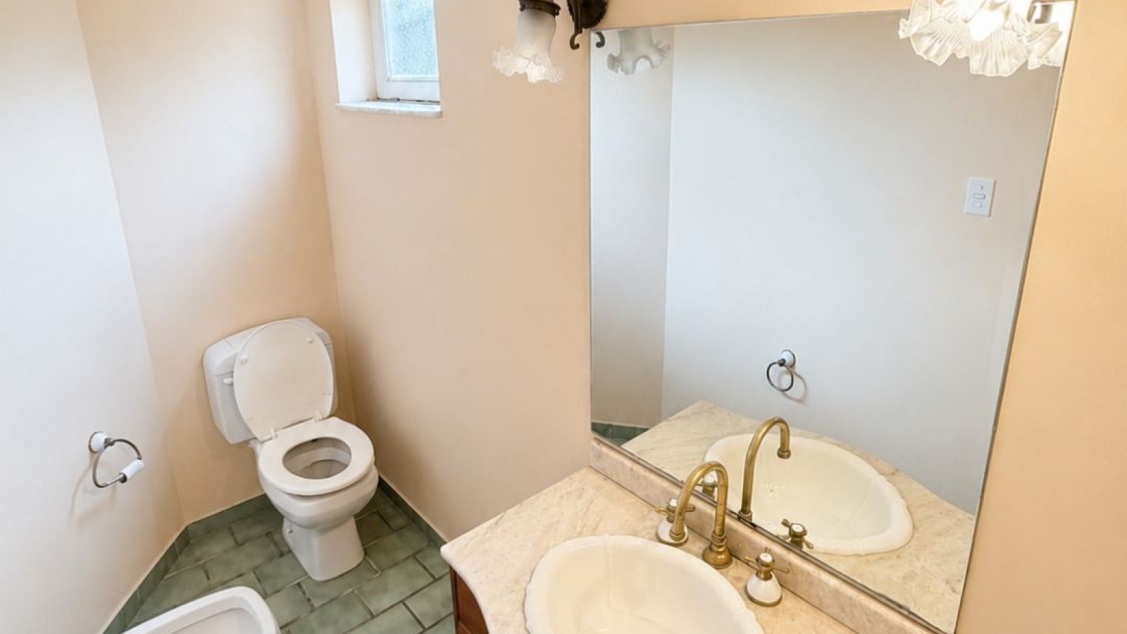 300 Las acacias, bahia blanca, Buenos Aires, 3 Bedrooms Bedrooms, 4 Rooms Rooms,3 BathroomsBathrooms,Casa,Venta,Las acacias,0,2112