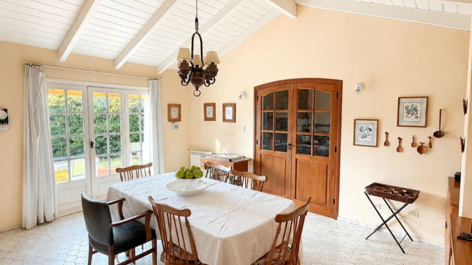 300 Las acacias, bahia blanca, Buenos Aires, 3 Bedrooms Bedrooms, 4 Rooms Rooms,3 BathroomsBathrooms,Casa,Venta,Las acacias,0,2112