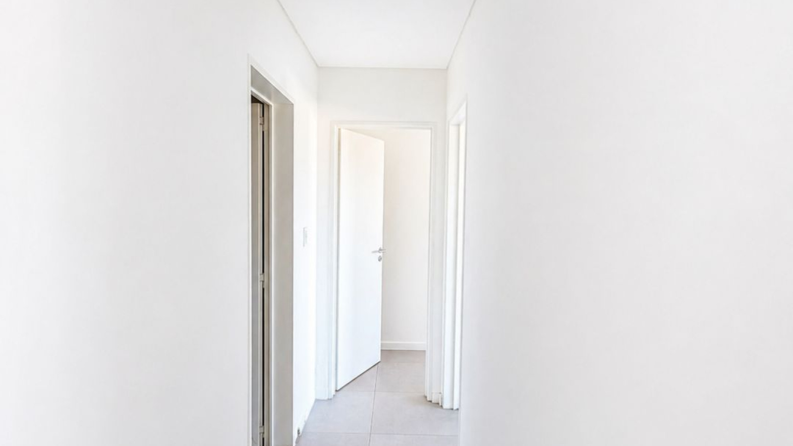 679 San Martin, 8000, Bahia Blanca, Buenos Aires, 8000, 2 Bedrooms Bedrooms, 3 Rooms Rooms,2 BathroomsBathrooms,Departamento,Venta,San Martin,10,2116