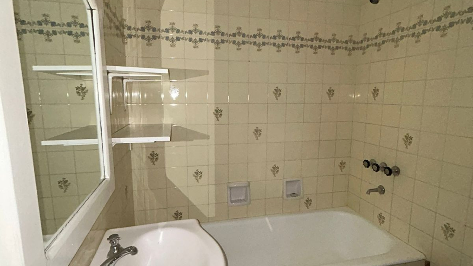 83 SOLER, BAHIA BLANCA, Buenos Aires, 8000, 2 Bedrooms Bedrooms, 3 Rooms Rooms,1 BathroomBathrooms,Departamento,Venta,SOLER ,8,2137