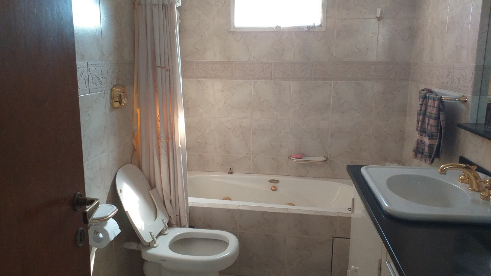 100 Alsina, Bahía Blanca, Buenos Aires, 8000, ,3 BathroomsBathrooms,Departamento,Venta,Alsina,1011