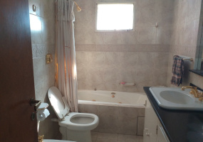100 Alsina, Bahía Blanca, Buenos Aires, 8000, ,3 BathroomsBathrooms,Departamento,Venta,Alsina,1011