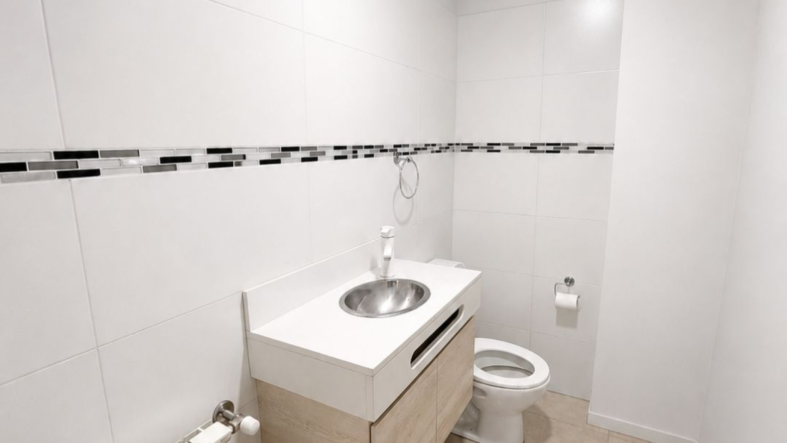 924 Angel Brunel, Bahía Blanca, Buenos Aires, 8000, 0 , 0 ,2 BathroomsBathrooms,Oficina,Alquiler,Angel Brunel,0,2187