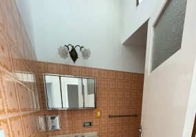 211 Don Bosco, Bahía Blanca, Buenos Aires, 8000, 1 Bedroom Bedrooms, ,1 BathroomBathrooms,Casa,Venta,Don Bosco,1116