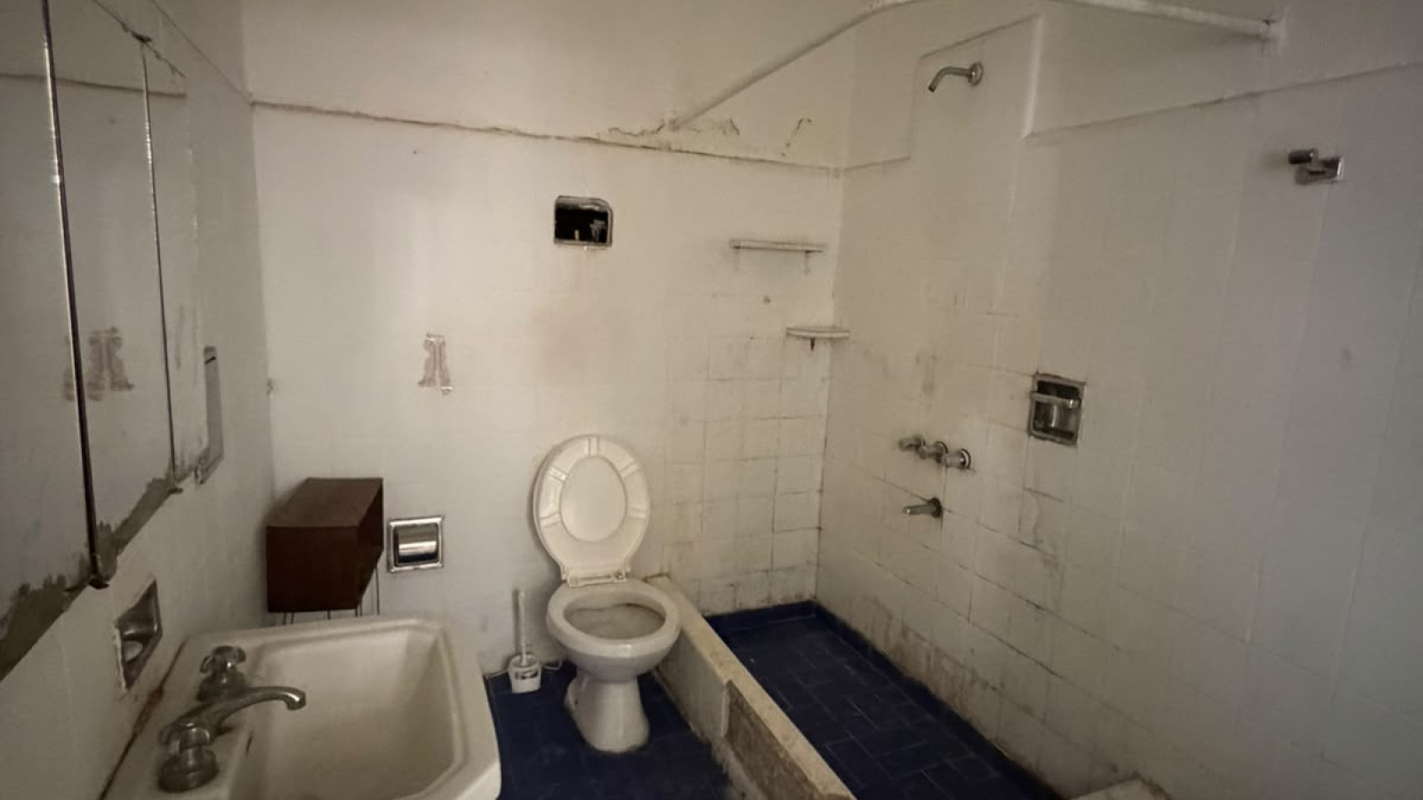 948 Corrientes, Bahía Blanca, Buenos Aires, 8000, 2 Bedrooms Bedrooms, 0 ,1 BathroomBathrooms,Departamento,Venta,Corrientes,0,2300