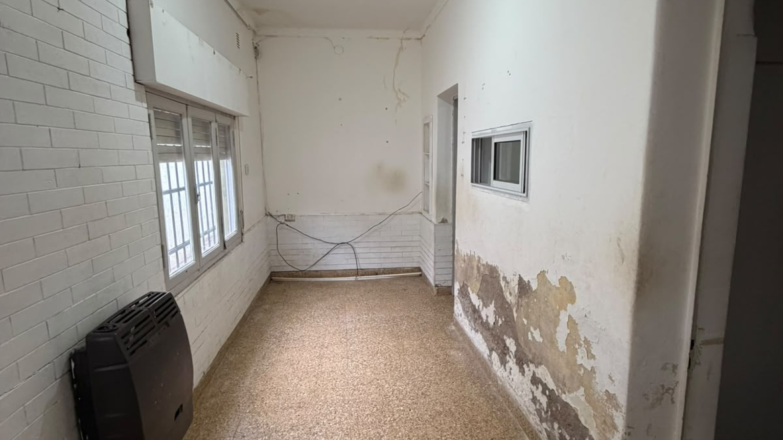 948 Corrientes, Bahía Blanca, Buenos Aires, 8000, 2 Bedrooms Bedrooms, 0 ,1 BathroomBathrooms,Departamento,Venta,Corrientes,0,2300