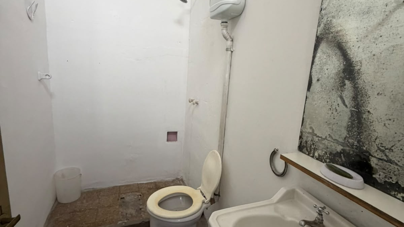 754 Brickman, Bahía Blanca, Buenos Aires, 8000, 0 , 0 ,0,Galpon/Deposito,Venta,Brickman,0,2302