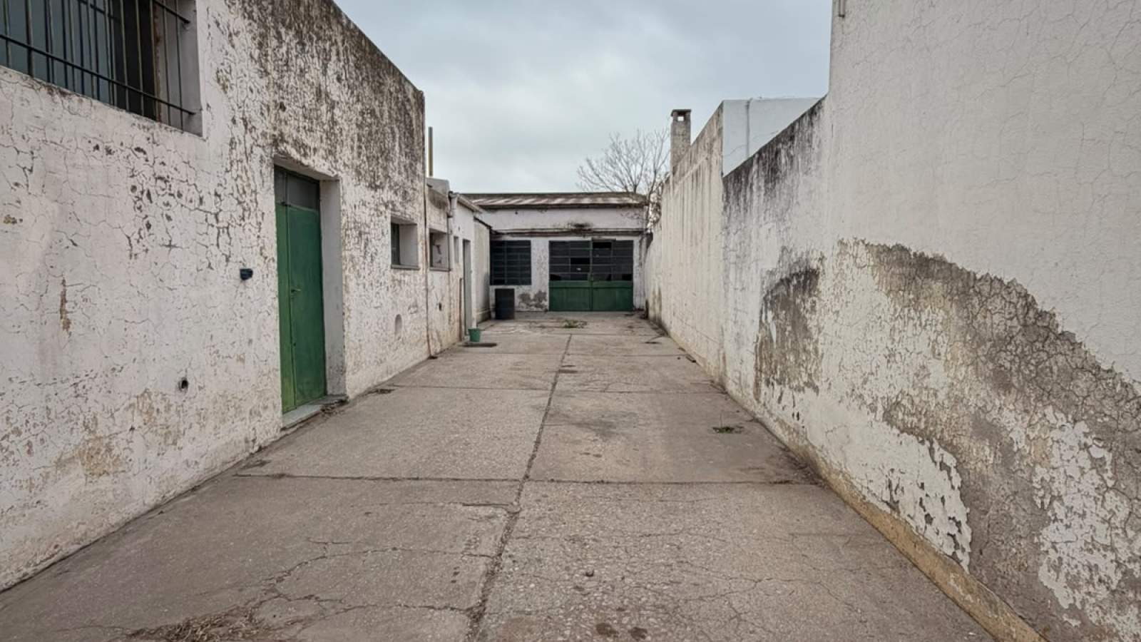 754 Brickman, Bahía Blanca, Buenos Aires, 8000, 0 , 0 ,0,Galpon/Deposito,Venta,Brickman,0,2302