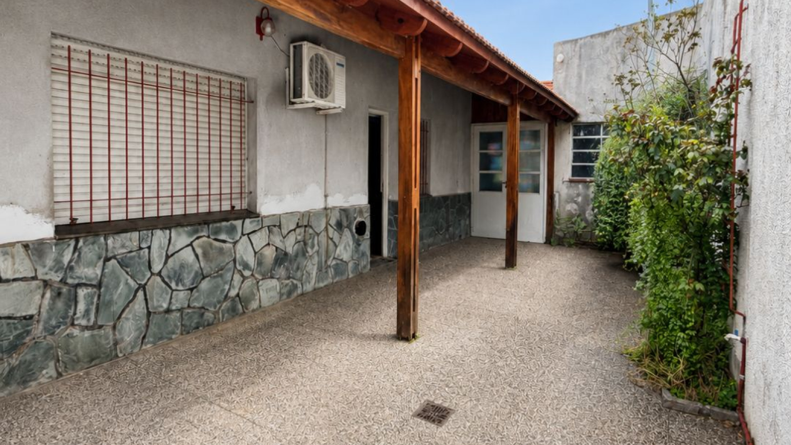 1522 Alberdi, Bahía Blanca, Buenos Aires, 8000, 2 Bedrooms Bedrooms, 0 ,2 BathroomsBathrooms,Casa,Venta,Alberdi,0,2303